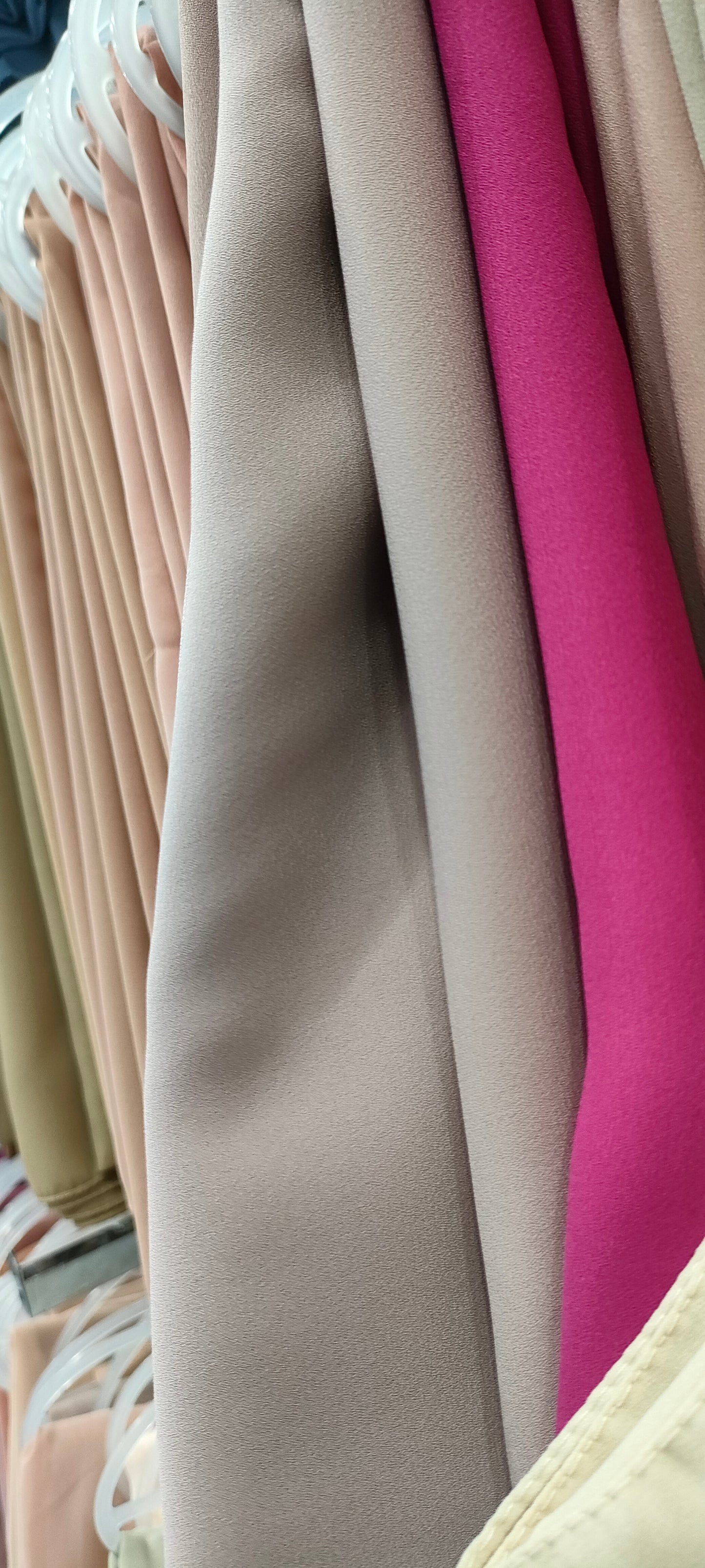 خمار كراب لوكس 150*150 سم من sefar scarf