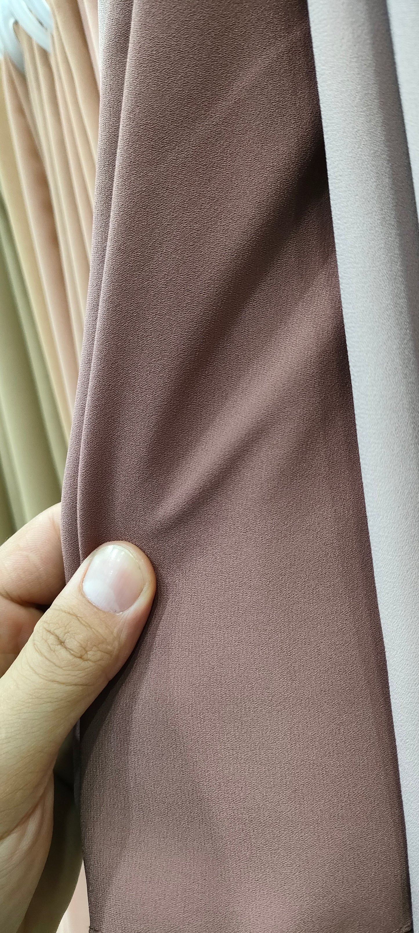 خمار كراب لوكس 150*150 سم من sefar scarf