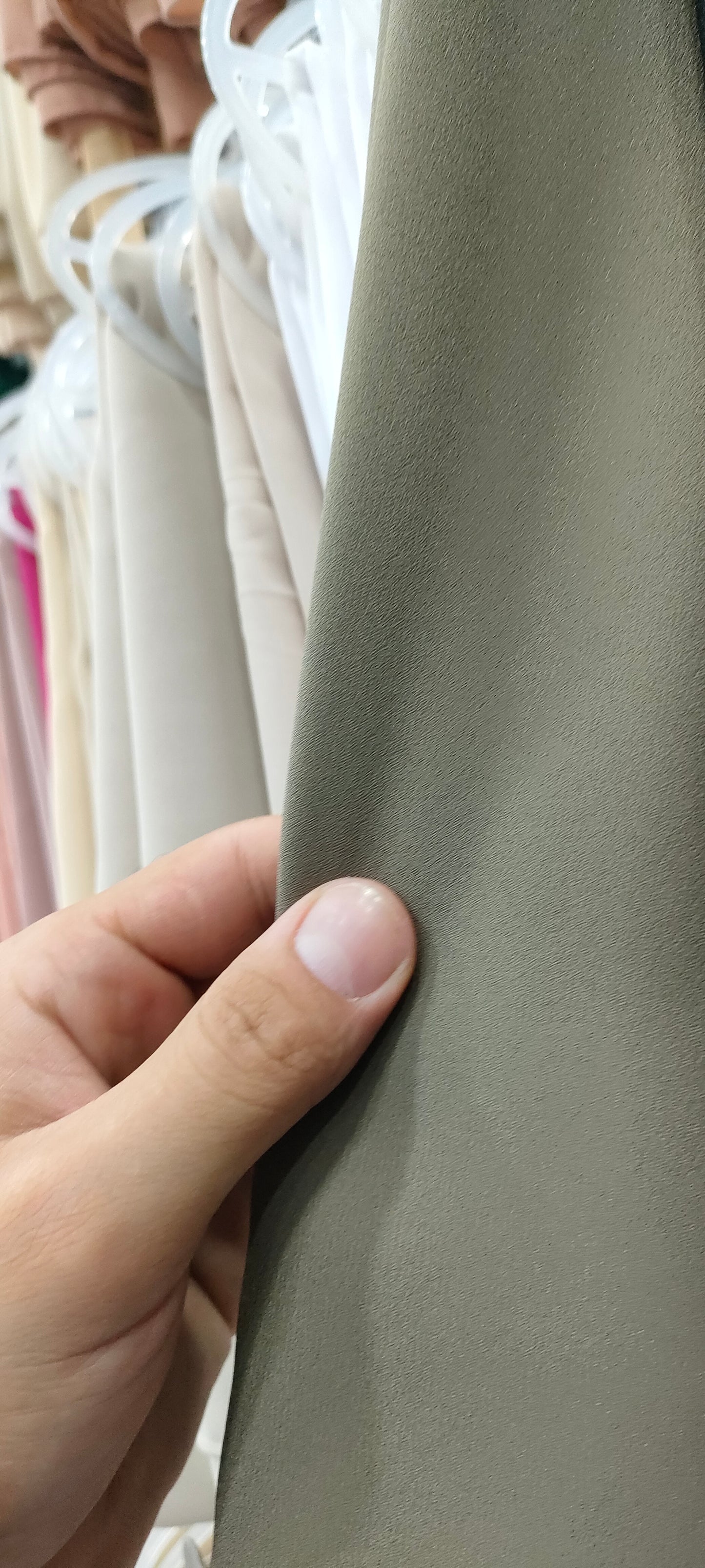 خمار كراب لوكس 150*150 سم من sefar scarf