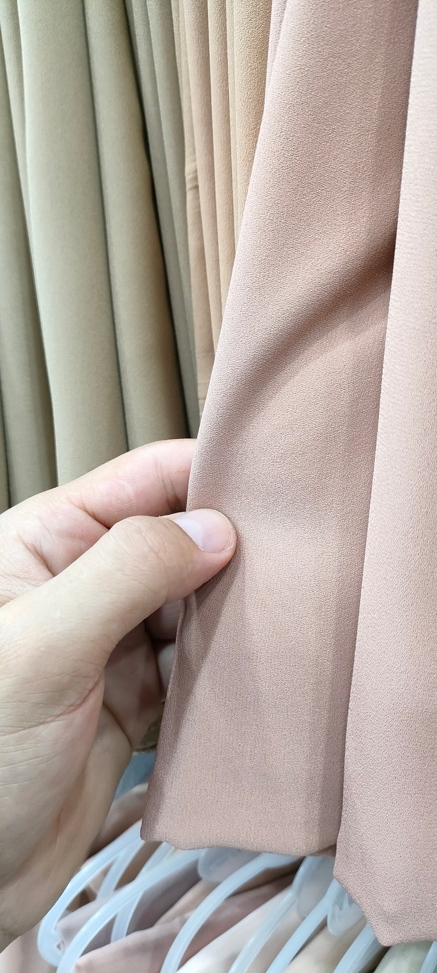 خمار كراب لوكس 150*150 سم من sefar scarf