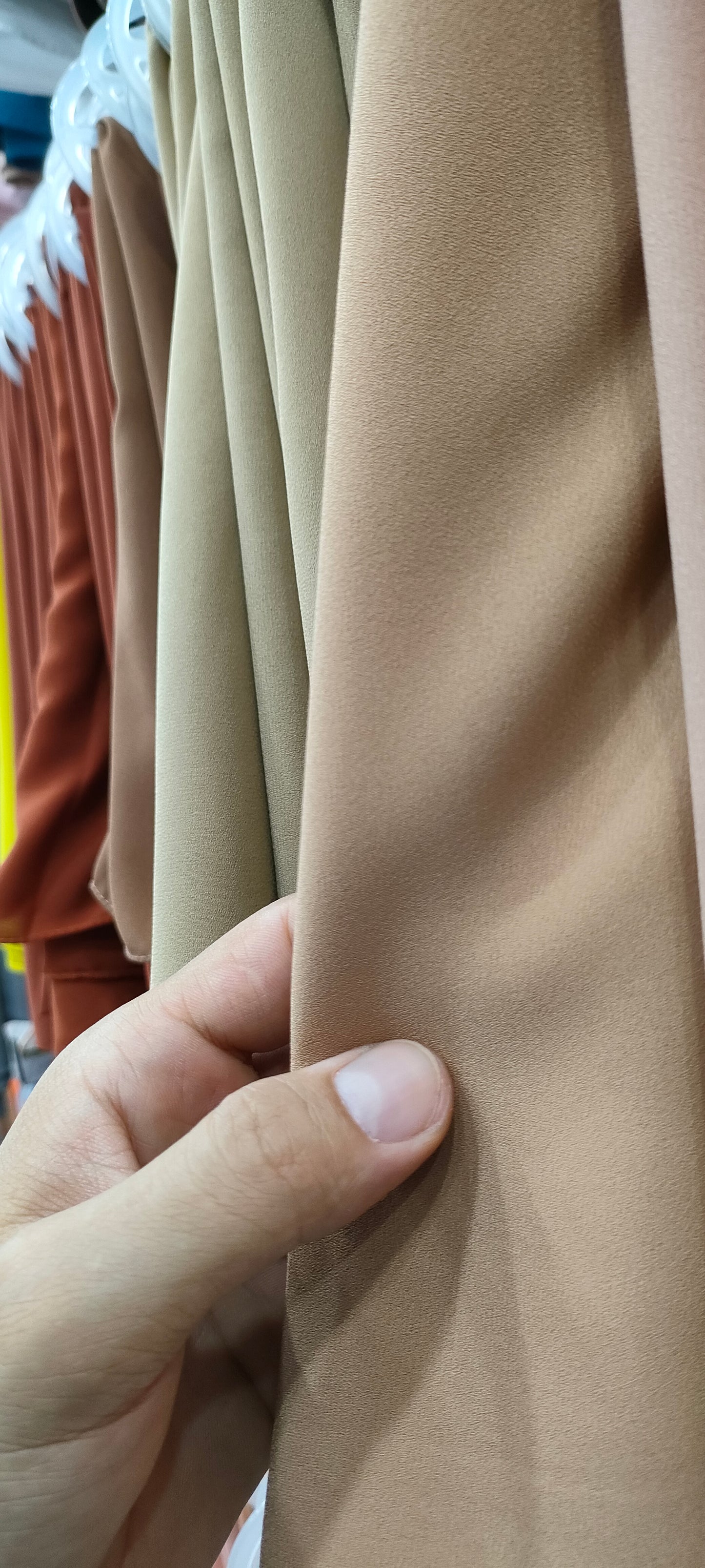 خمار كراب لوكس 150*150 سم من sefar scarf