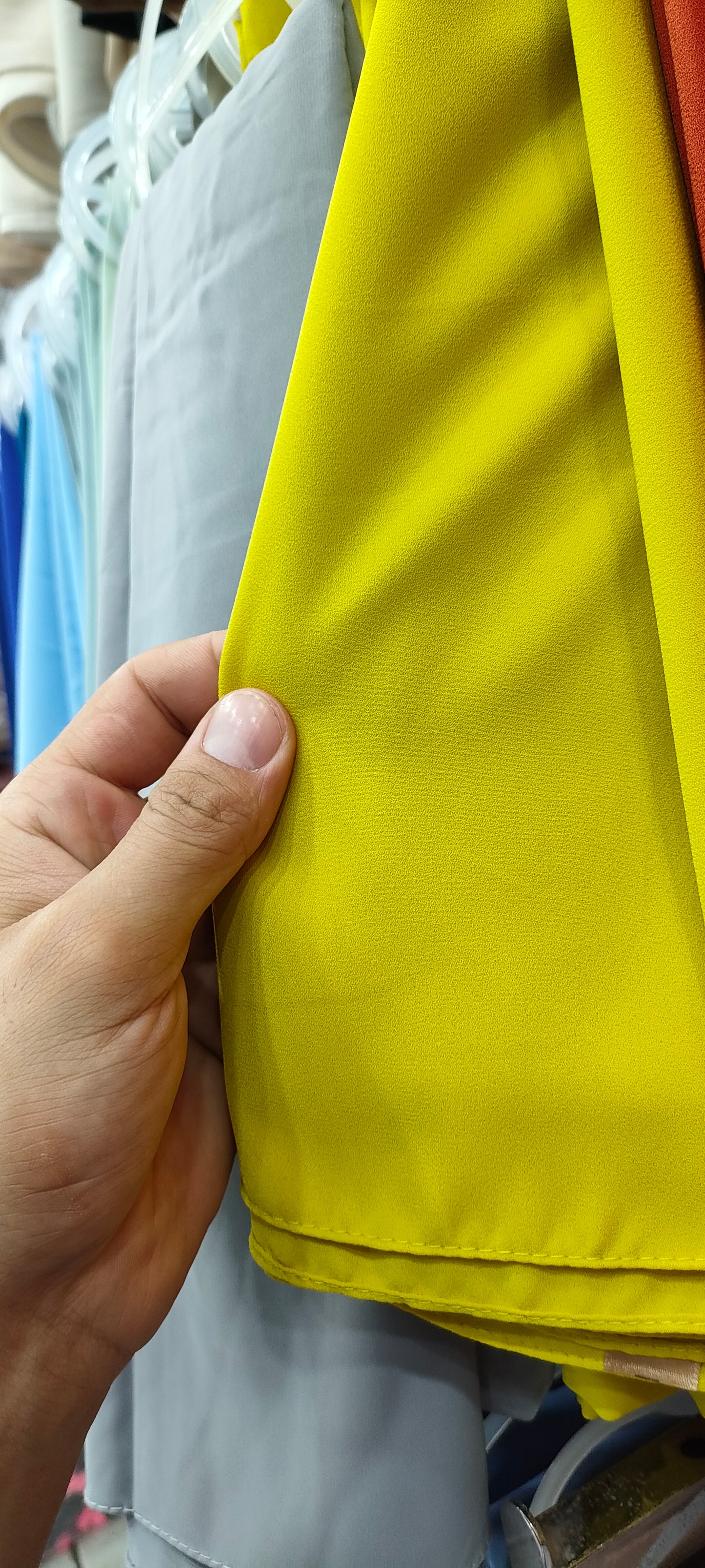 خمار كراب لوكس 150*150 سم من sefar scarf