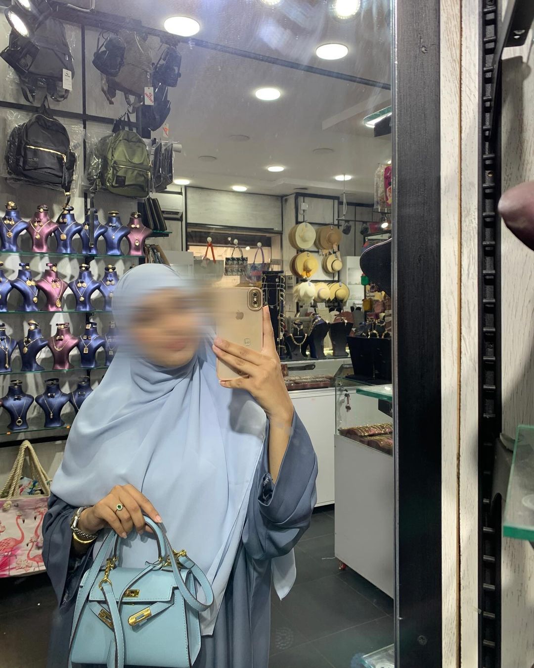خمار كراب لوكس 150*150 سم من sefar scarf